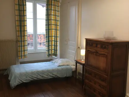Appartement historique avec 4 chambres, parking, à proximité des attractions à Toul - Photo 10
