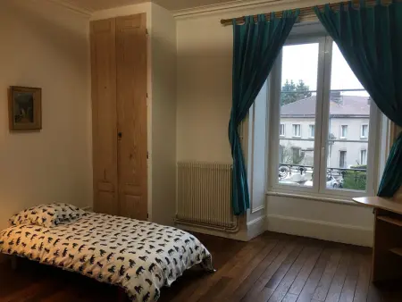 Appartement historique avec 4 chambres, parking, à proximité des attractions à Toul - Photo 13