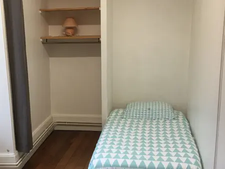 Appartement historique avec 4 chambres, parking, à proximité des attractions à Toul - Photo 15