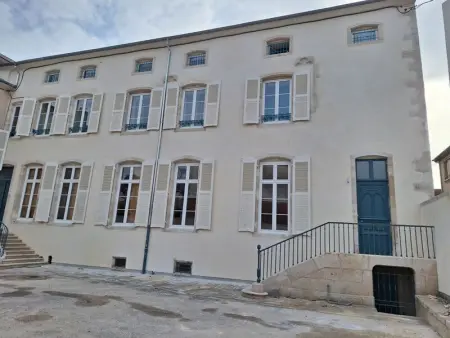 Appartement historique avec 4 chambres, parking, à proximité des attractions à Toul - Photo 23