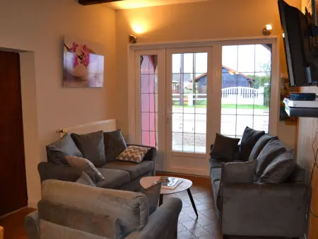 Gîte spacieux avec terrasse, 3 chambres, équipements bébé, à 16 km de Gérardmer - Photo 2