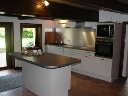 Superbe Ferme Rénovée avec Cheminée, Wifi, et Jeux Extérieurs près de Gérardmer et Épinal - Photo 4