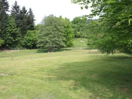 Superbe Ferme Rénovée avec Cheminée, Wifi, et Jeux Extérieurs près de Gérardmer et Épinal - Photo 13