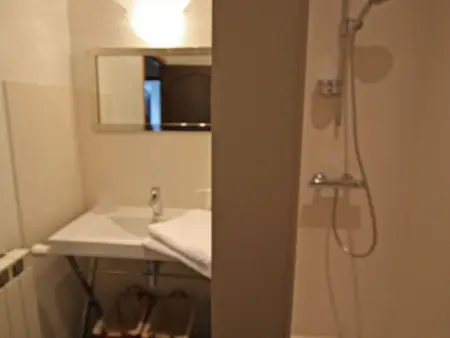 Superbe Ferme Rénovée avec Cheminée, Wifi, et Jeux Extérieurs près de Gérardmer et Épinal - Photo 19