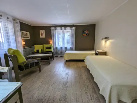 Gîte chaleureux en pleine nature avec terrasse, idéal pour randonnées et vététistes, proche de Gérardmer - Photo 8