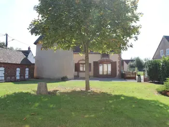 Agriturismo a Luplanté,Charmante maison de ferme avec pigeonnier, jardin, cheminée et salle de jeux à Aufferville FR-1-581-38 N°838842