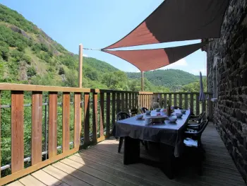 Gite à Saint Julien des Chazes,Gîte spacieux avec terrasse surplombant rivière, idéale pour pêche et sports d’eau, tout inclus FR-1-582-17 N°838856