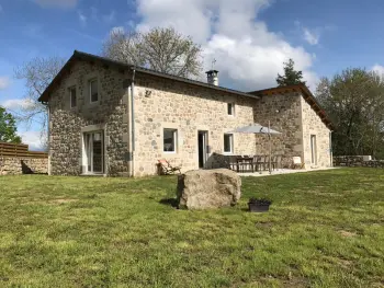 Gite à Saint Jeures,Charmante maison en pierre près du Lac de Lavalette, idéale pour randos, nature et détente totale FR-1-582-43 N°838861