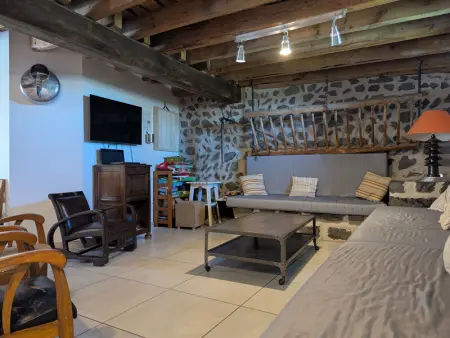 Maison de caractère avec grand terrain, proche d'Arlempdes, labels ECOGÎTE et Tourisme & Handicap - Photo 7