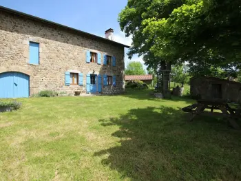 Gite à Lapte,Gîte rustique avec grand terrain près de Lapte, à 5 km du barrage de Lavalette FR-1-582-147 N°838889