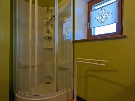 Maison restaurée proche nature avec terrasse et poêle à bois, près du Puy-en-Velay - Photo 9