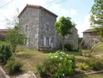 Gite à Rauret,Gîte indépendant 4 pers. à Rauret avec cour, proche gorges de l'Allier, parking privé, animations. FR-1-582-193 N°838903