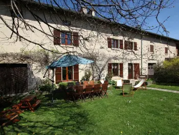 Gite à Le Monastier sur Gazeille,Ferme restaurée avec jardin clos et terrasse, proche Puy en Velay FR-1-582-271 N°838935