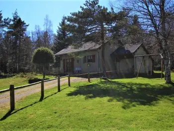 Gite à Champclause,Petit Gîte Enchanté au Cœur de la Forêt du Meygal, Proche du Lac Bleu FR-1-582-272 N°838936