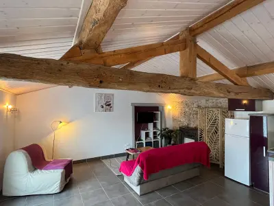 Agriturismo a Commequiers,Charmant gîte 2 pers avec terrasse privative et proche Vélo Rail FR-1-426-466 N°839029