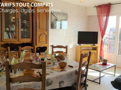Location Appartement à Montrond les Bains,Appart' place du Marché FR-1-496-229 N°888107