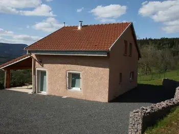 Cottage in Combrimont,Gîte pour 4 avec terrasse couverte, parking privé et animaux acceptés FR-1-589-367 N°839066