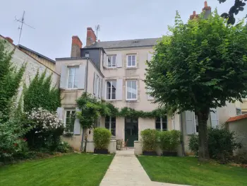 Casa rural en Châteauroux,Maison de maître avec jardin, spa et parking au cœur de Châteauroux FR-1-591-322 N°839077