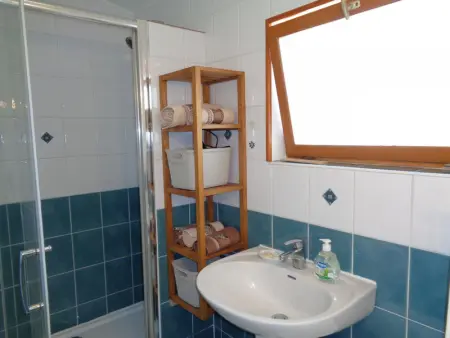 Gîte chaleureux à la ferme avec terrasse, animaux admis - Photo 11