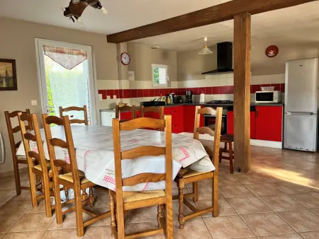 Grande maison de charme avec jardin clos, idéale pour familles et amis, au cœur du Perche - Photo 5