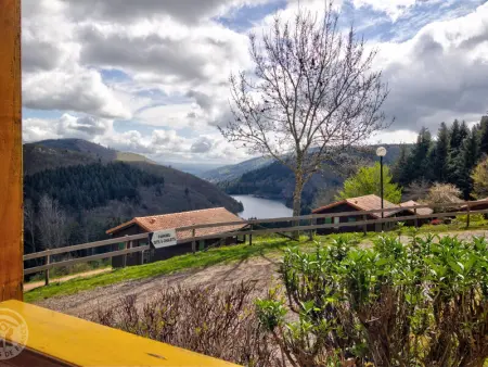 Charmant chalet en pleine nature avec terrasse privée et animaux acceptés - Photo 15