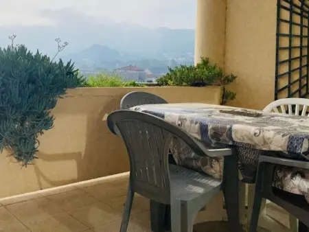 Appartement 2 pièces à Calvi, proche plage, parking inclus - Photo 3