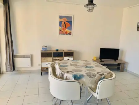 Appartement 2 pièces à Calvi, proche plage, parking inclus - Photo 12