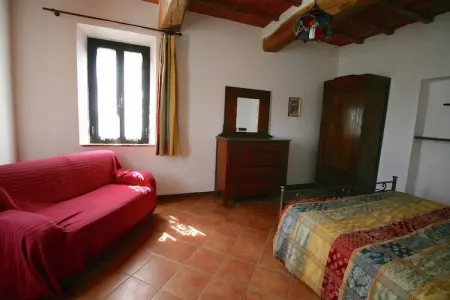 Angel, Ferme traditionnelle à Asciano avec piscine - Photo 3