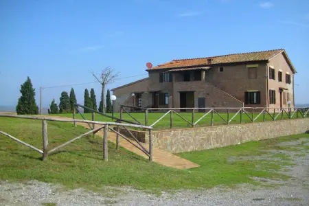 Angel, Ferme traditionnelle à Asciano avec piscine - Photo 6