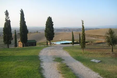 Angel, Ferme traditionnelle à Asciano avec piscine - Photo 12