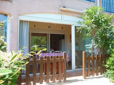 Appartement à Marseillan Plage, Appartement 2 pièces en rez-de-chaussée proche plage avec parking privé et terrain de pétanque - L888147