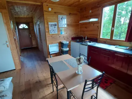 Chalet au calme avec terrasse, acceptant les animaux, parking et Wi-Fi inclus - Photo 4