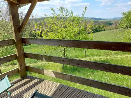 Chalet au calme avec terrasse, acceptant les animaux, parking et Wi-Fi inclus - Photo 10