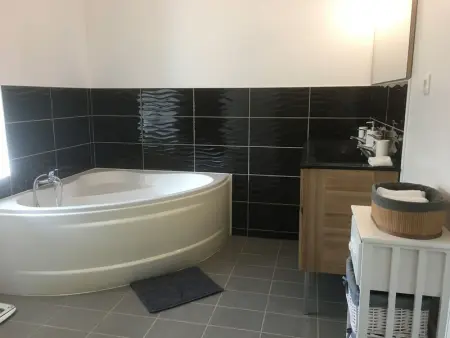 Gîte de Charme avec Sauna, Salle de Jeux et Connexion Fibre en Lorraine - Photo 2