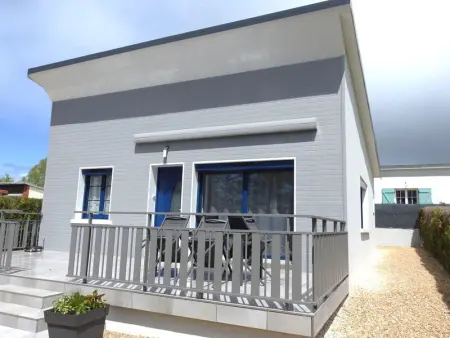 Gîte au bord du lac avec terrasse, idéal pour la famille - Photo 1