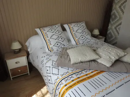 Gîte au bord du lac avec terrasse, idéal pour la famille - Photo 4