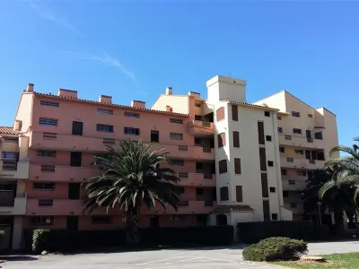 Appartement à Argelès sur Mer, Appartement T2 à Argelès-sur-Mer, plage à 300m, piscine, parking privé, animaux acceptés - L943464