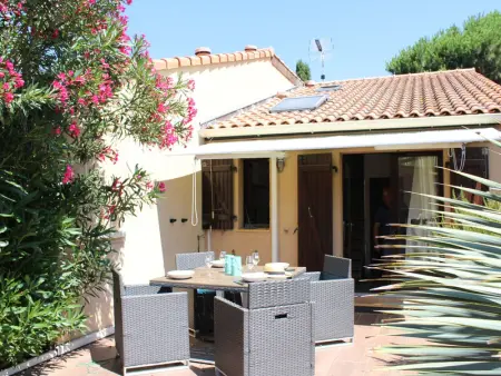 Maison à Gruissan, Maison avec terrasse, piscine, clim et parking - Gruissan - L839324