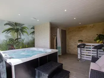 Gite in Paulin,Gîte avec jardin, jacuzzi, proche Sarlat et Lascaux, idéal pour familles et amis FR-1-616-246 N°839342