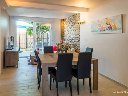 Maisonette en pierre rénovée avec jardin à 100m de la plage - 5/6 couchages et Wi-Fi - Photo 2