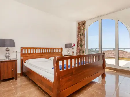 Villa Gaudí, spacieuse avec sa piscine et son jacuzzi - Photo 26