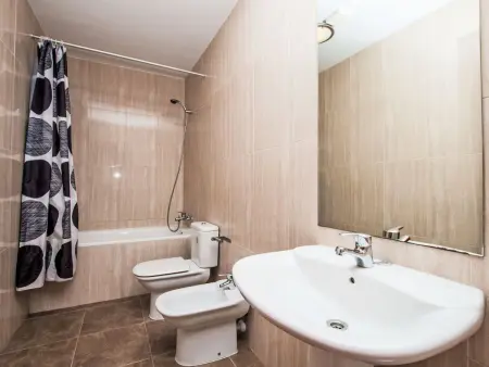Villa Gaudí, spacieuse avec sa piscine et son jacuzzi - Photo 27