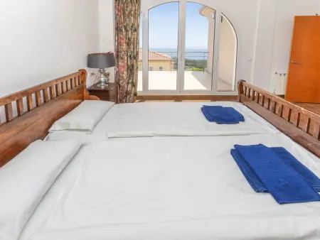 Villa Gaudí, spacieuse avec sa piscine et son jacuzzi - Photo 28