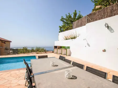Villa Gaudí, spacieuse avec sa piscine et son jacuzzi - Photo 43