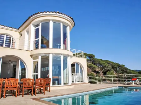 Villa Gaudí, spacieuse avec sa piscine et son jacuzzi - Photo 46