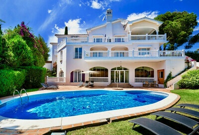 Melissa - Exceptional 9BR Villa in Marbella, 2 km the Beach, Gym, Wifi, Villa 18 persone a Marbella 527140