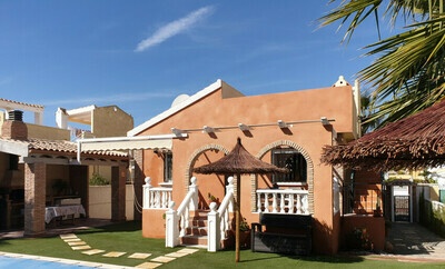 VILLA PRECIOSA PISCINA CLIMATIZADA, Villa 5 personnes à Alhama de Murcia 546193