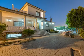 Villa in Mutxamel, Grand White House 758014 N°772102