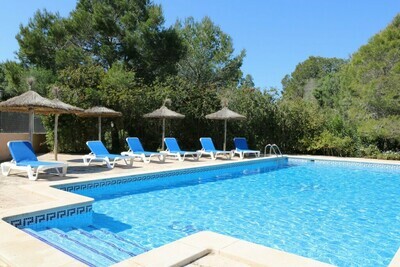 Villa Pal with private pool, Villa 7 personnes à Campos 820388