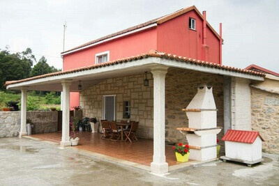 House - 3 Bedrooms with Pool and WiFi - 107748, Maison 5 personnes à Carnota 796248